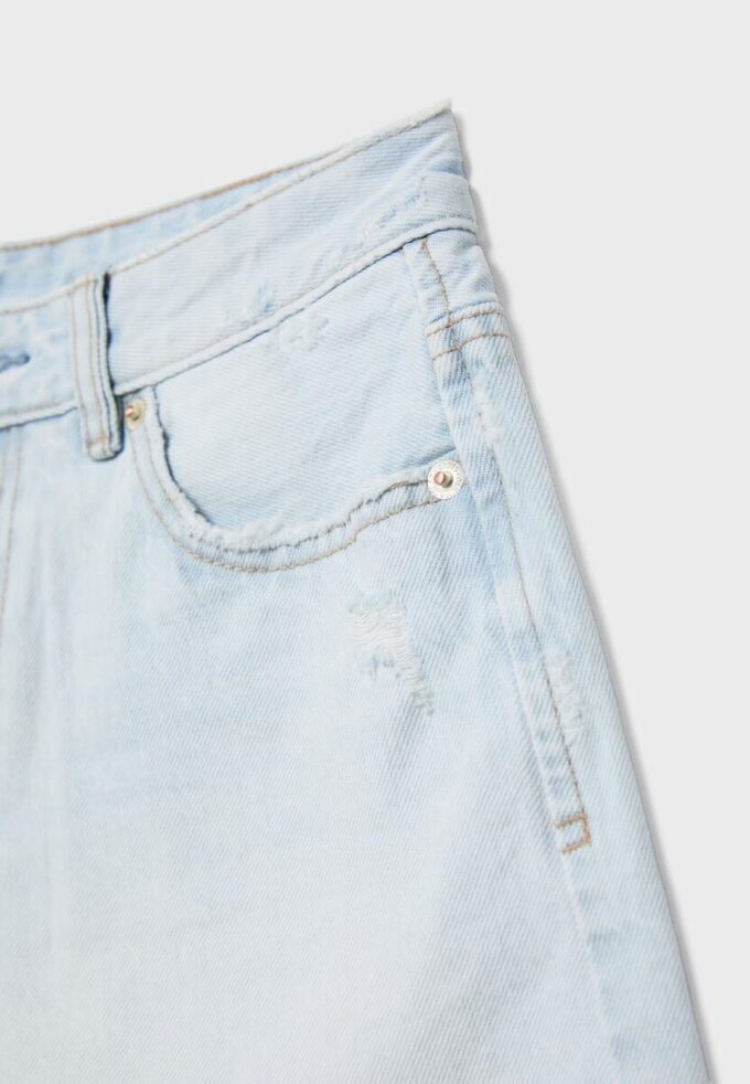 D75 Gescheurde denimshort
