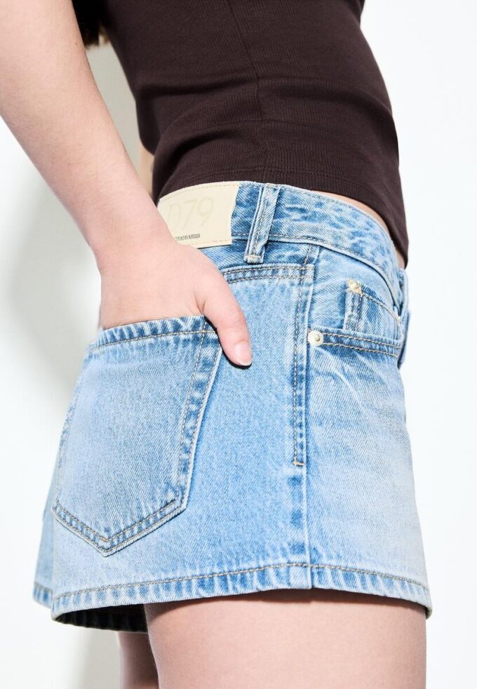 D79 Lage taille Shorts
