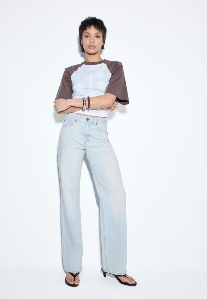 D92 rechte jeans met Wide Leg pijpen D92 rechte jeans met Wide Leg pijpen