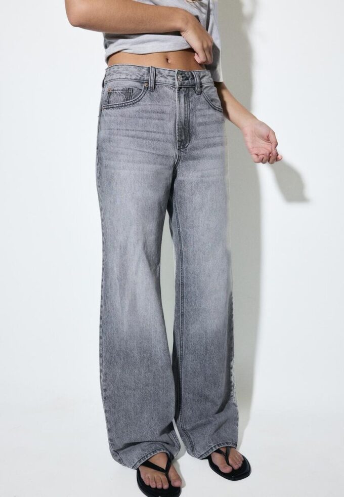 D92 rechte jeans met Wide Leg pijpen D92 rechte jeans met Wide Leg pijpen