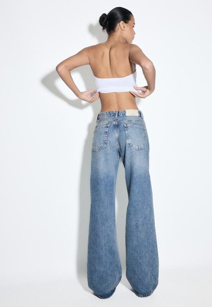 D92 rechte jeans met Wide Leg pijpen D92 rechte jeans met Wide Leg pijpen