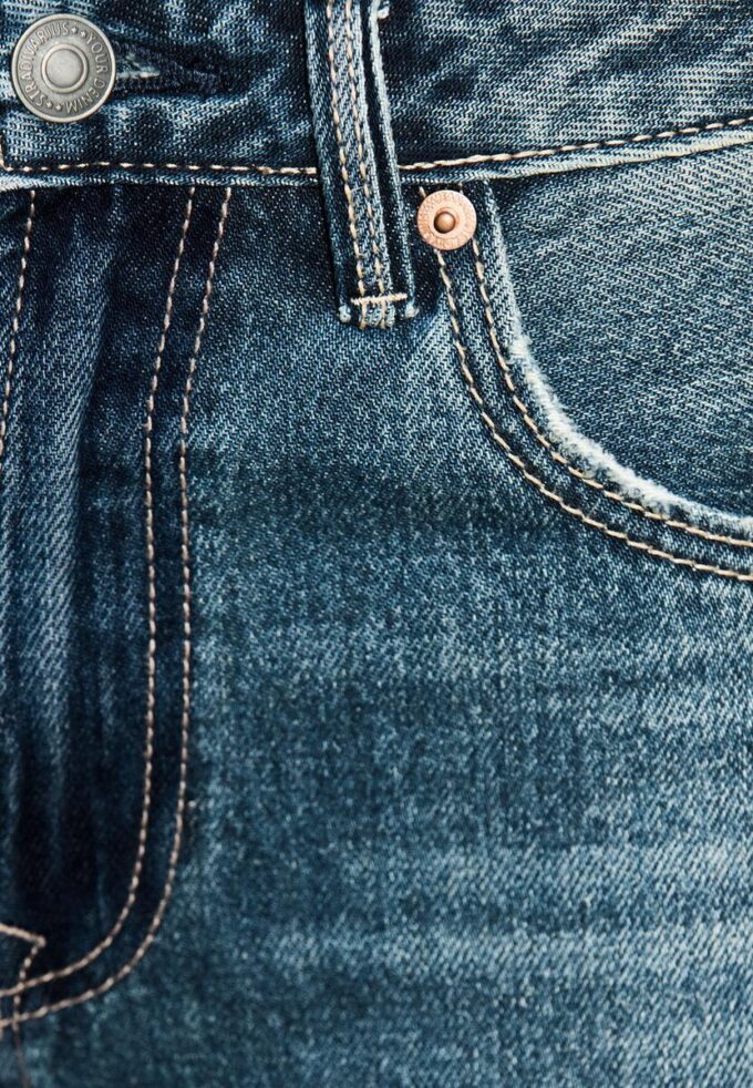 D92 rechte jeans met Wide Leg pijpen D92 rechte jeans met Wide Leg pijpen