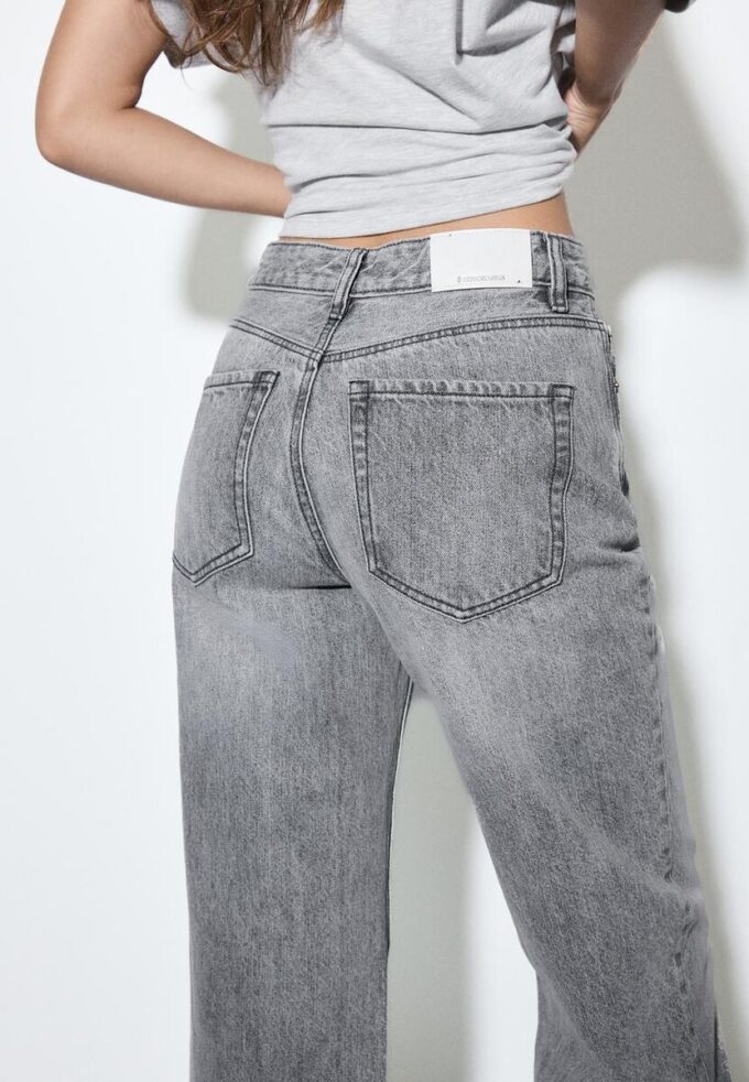 D92 rechte jeans met Wide Leg pijpen D92 rechte jeans met Wide Leg pijpen
