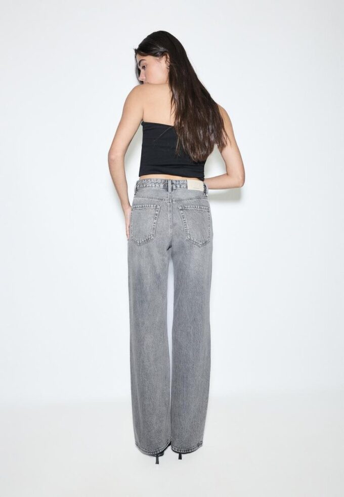 D92 rechte jeans met Wide Leg pijpen D92 rechte jeans met Wide Leg pijpen
