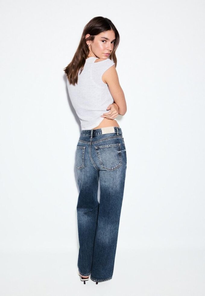 D92 rechte jeans met Wide Leg pijpen D92 rechte jeans met Wide Leg pijpen