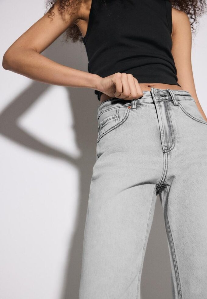 D92 rechte jeans met Wide Leg pijpen D92 rechte jeans met Wide Leg pijpen