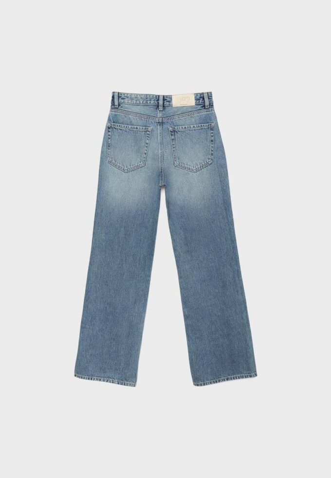 D92 rechte jeans met Wide Leg pijpen D92 rechte jeans met Wide Leg pijpen