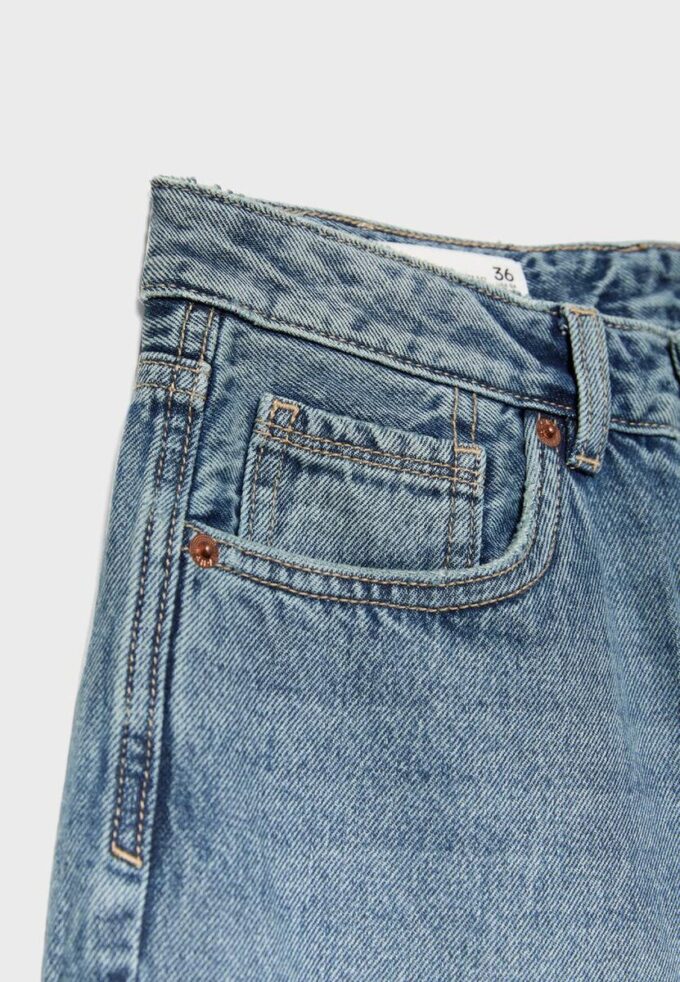 D92 rechte jeans met Wide Leg pijpen D92 rechte jeans met Wide Leg pijpen