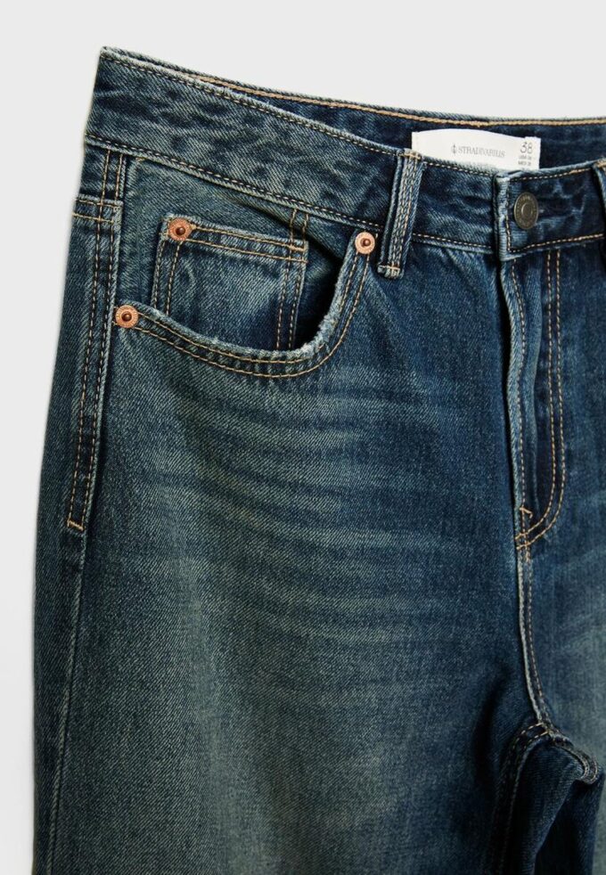 D92 rechte jeans met Wide Leg pijpen D92 rechte jeans met Wide Leg pijpen