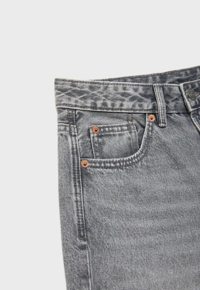 D92 rechte jeans met Wide Leg pijpen D92 rechte jeans met Wide Leg pijpen