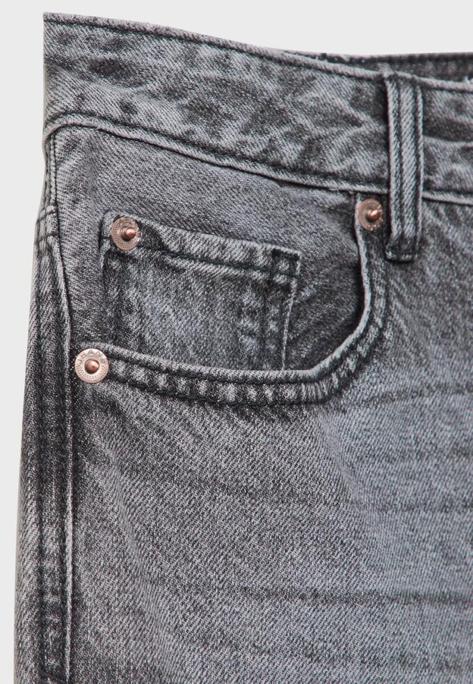 D92 rechte jeans met Wide Leg pijpen D92 rechte jeans met Wide Leg pijpen