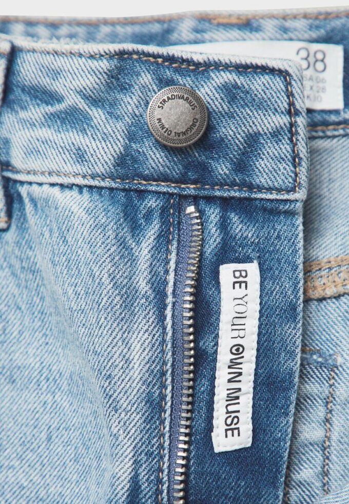 D92 rechte jeans met Wide Leg pijpen D92 rechte jeans met Wide Leg pijpen