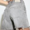 D93 Lange denimshort