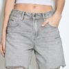D93 Lange denimshort