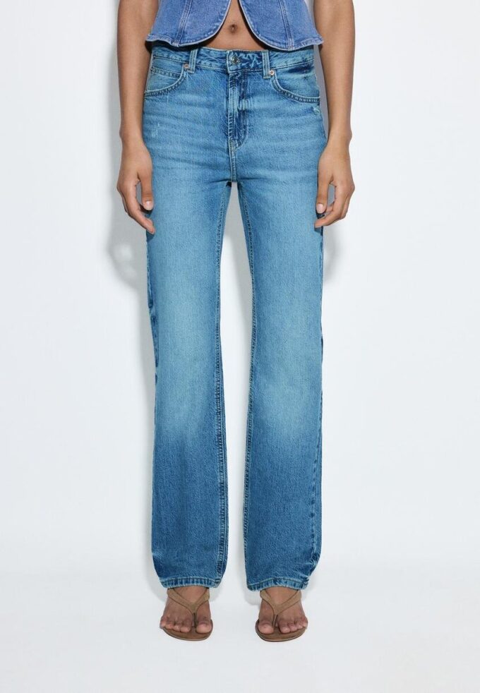 D98 Jeans met rechte pijpen D98 Jeans met rechte pijpen