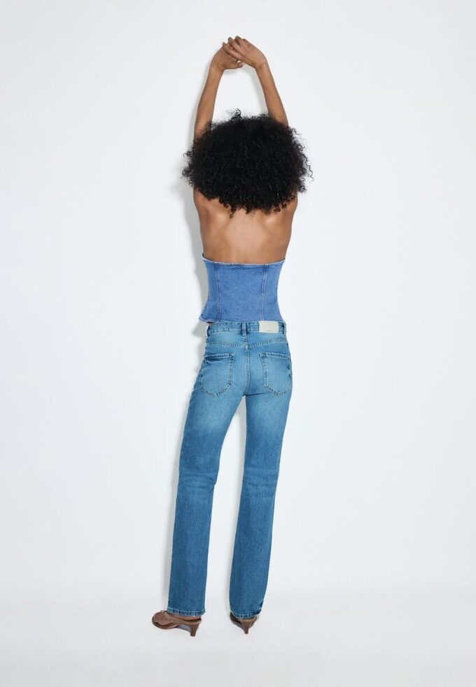 D98 Jeans met rechte pijpen D98 Jeans met rechte pijpen