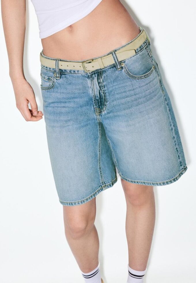 Denim bermuda met riem Denim bermuda met riem