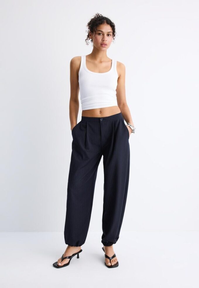 Elegante broek met Balloon Fit-pasvorm Elegante broek met Balloon Fit-pasvorm