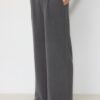 Elegante broek met rechte pijpen Elegante broek met rechte pijpen