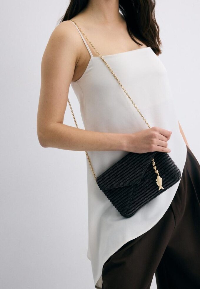 Envelop-crossbodytas met raffia-effect