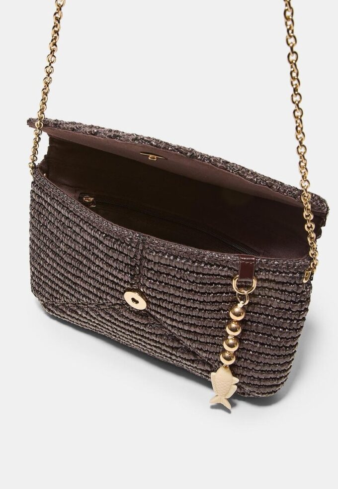 Envelop-crossbodytas met raffia-effect