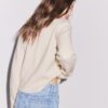 Gebreid jasje met knoopsluiting