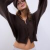 Gebreid vest met vleermuismouwen