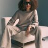 Gebreide broek met naaddetails Gebreide broek met naaddetails
