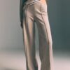 Gebreide broek met naaddetails Gebreide broek met naaddetails