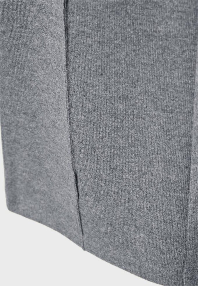 Gebreide broek met naaddetails Gebreide broek met naaddetails