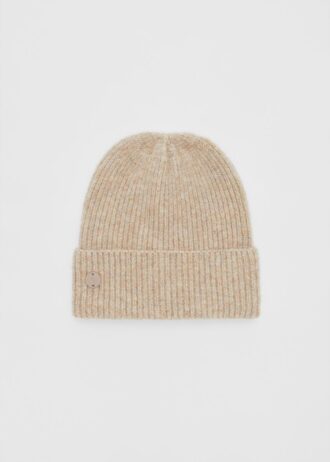 Geribde beanie met plaquette