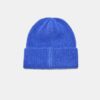 Geribde beanie met plaquette