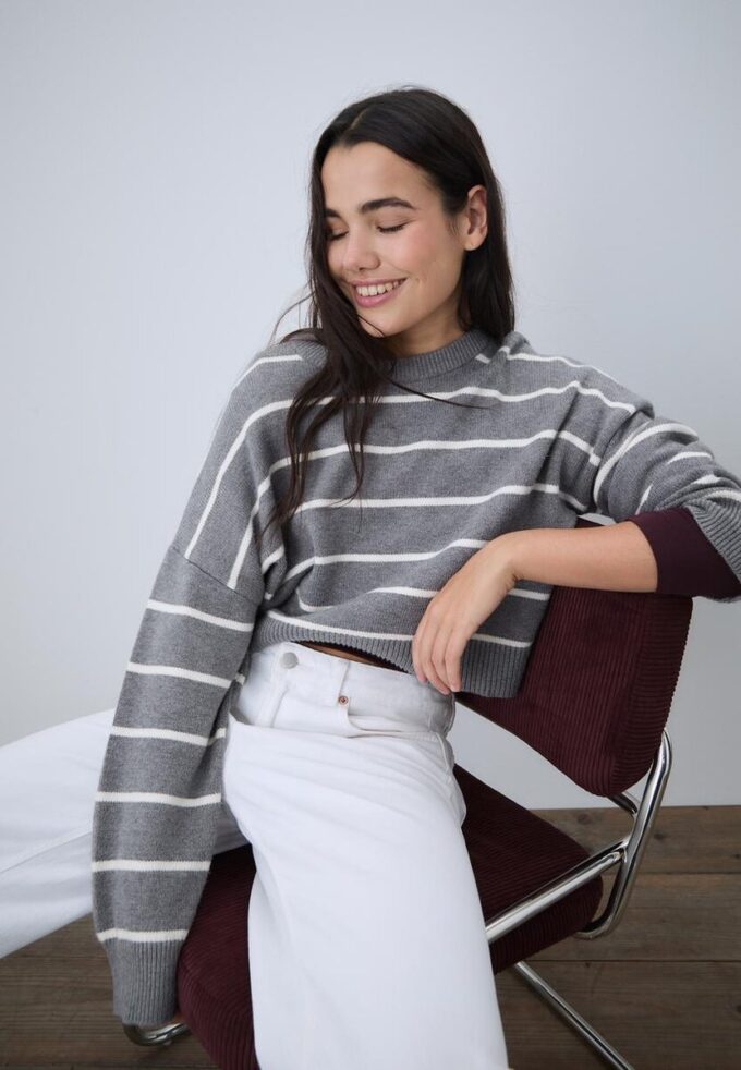 Gestreepte cropped gebreide trui Gestreepte cropped gebreide trui
