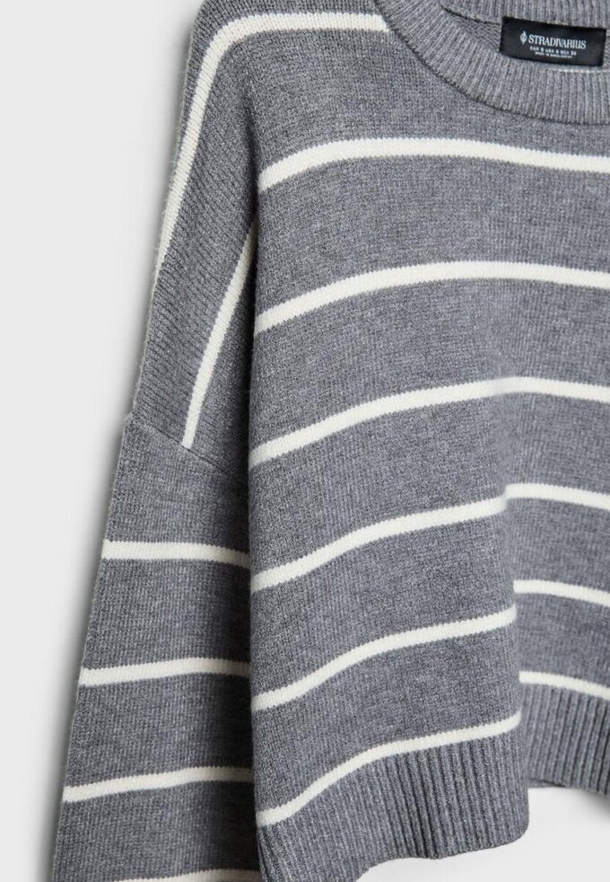 Gestreepte cropped gebreide trui Gestreepte cropped gebreide trui