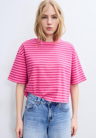 Gestrept T-shirt met korte mouwen Gestrept T-shirt met korte mouwen