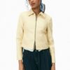 Getailleerd jasje met leerlook