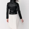 Getailleerd jasje met leerlook Getailleerd jasje met leerlook