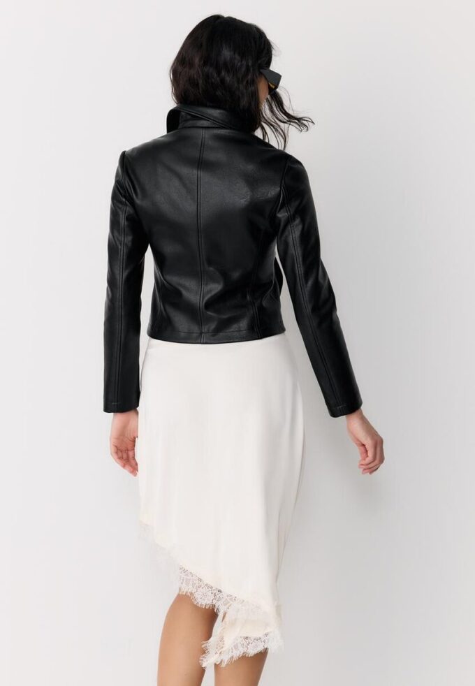 Getailleerd jasje met leerlook Getailleerd jasje met leerlook