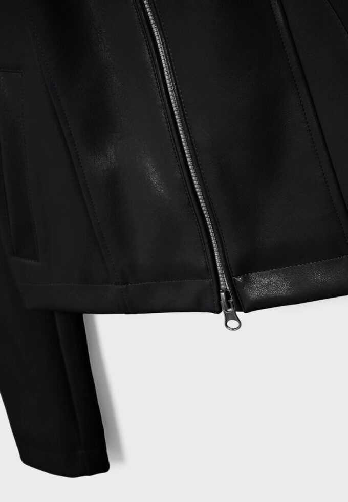 Getailleerd jasje met leerlook Getailleerd jasje met leerlook
