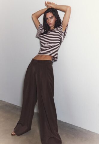 Getailleerde broek met Wide Leg pijpen en coupenaden