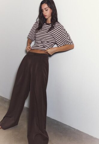 Getailleerde broek met Wide Leg pijpen en coupenaden
