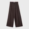 Getailleerde broek met Wide Leg pijpen en coupenaden Getailleerde broek met Wide Leg pijpen en coupenaden
