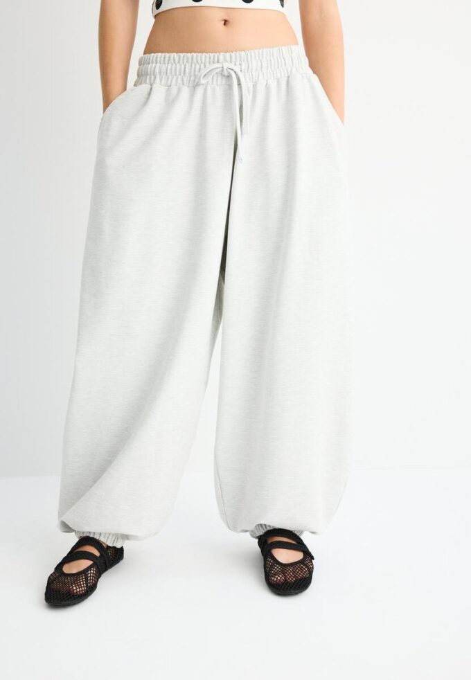 Joggingbroek met ballonvolume Joggingbroek met ballonvolume