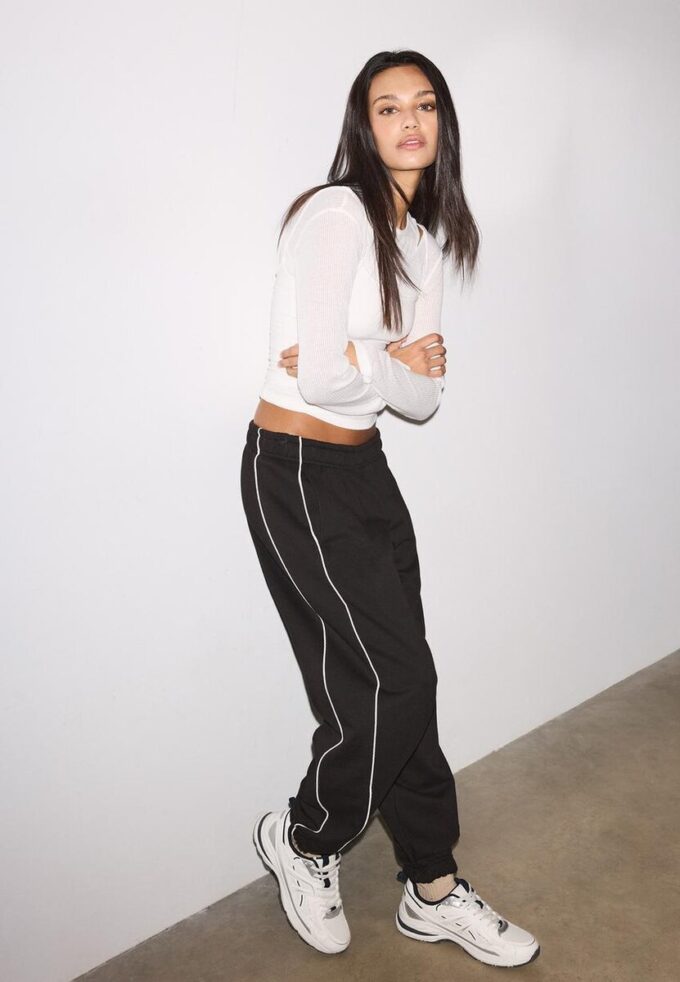 Joggingbroek met biezen Joggingbroek met biezen