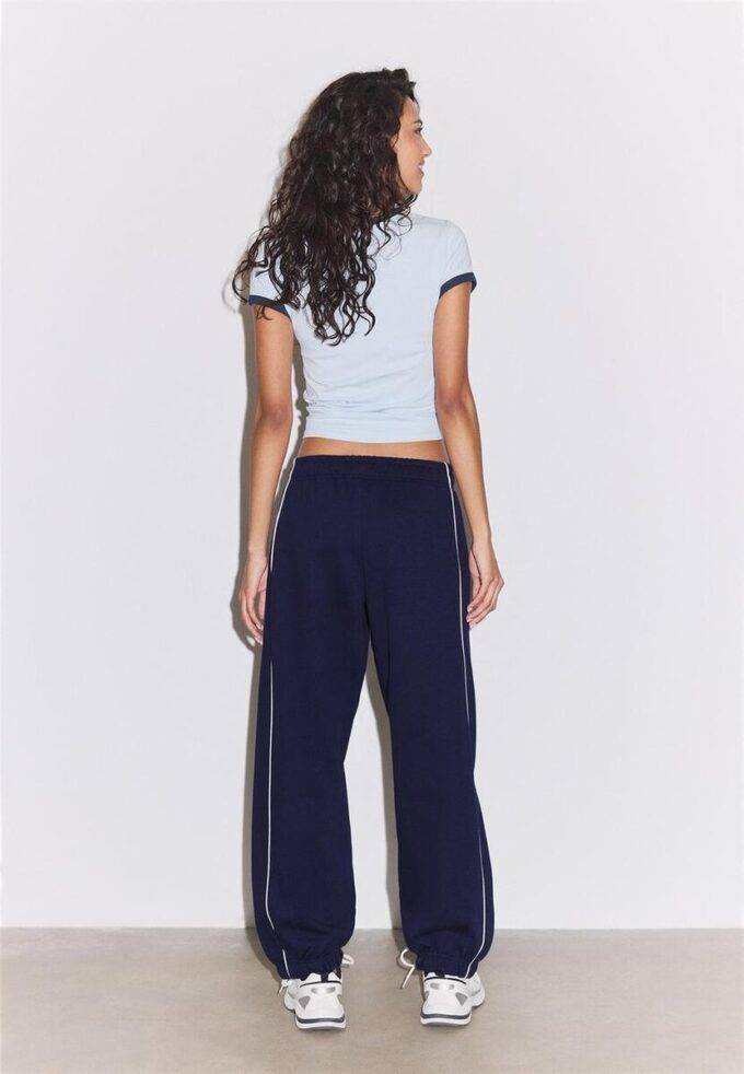 Joggingbroek met biezen Joggingbroek met biezen
