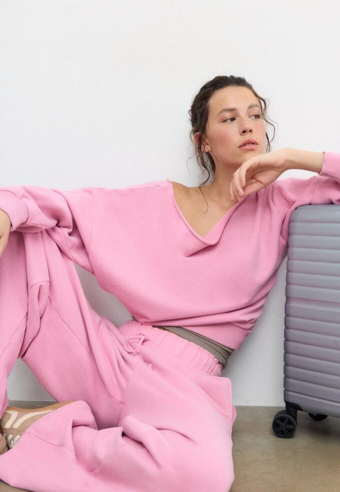 Joggingbroek met rechte pijpen en gewassen effect Joggingbroek met rechte pijpen en gewassen effect