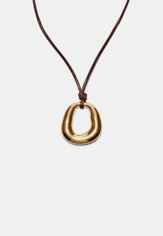 Ketting met bedeltje