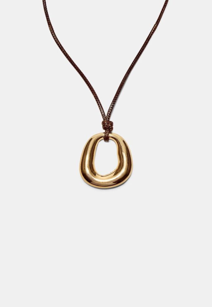 Ketting met bedeltje