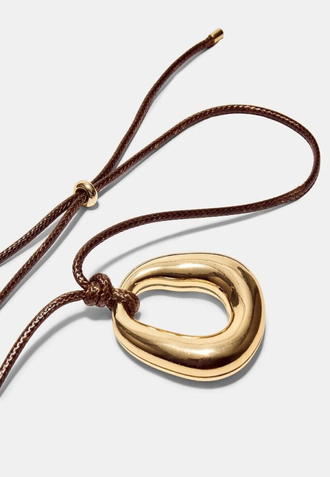 Ketting met bedeltje