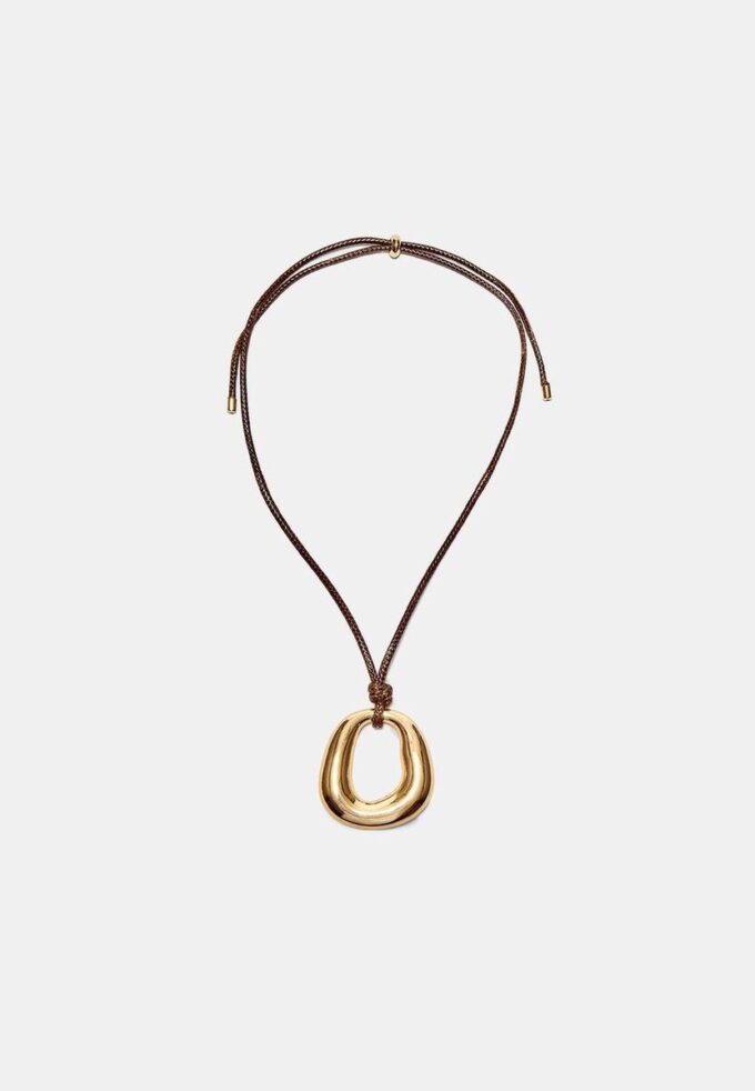 Ketting met bedeltje